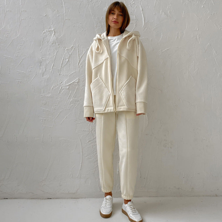 Cozy Sherpa-Lined Zip Hoodie – Minimal Cream Comfort