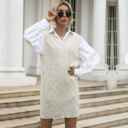 Women’s Sleeveless Knit Sweater Dress – Cable Knit V-Neck Vest Dress
